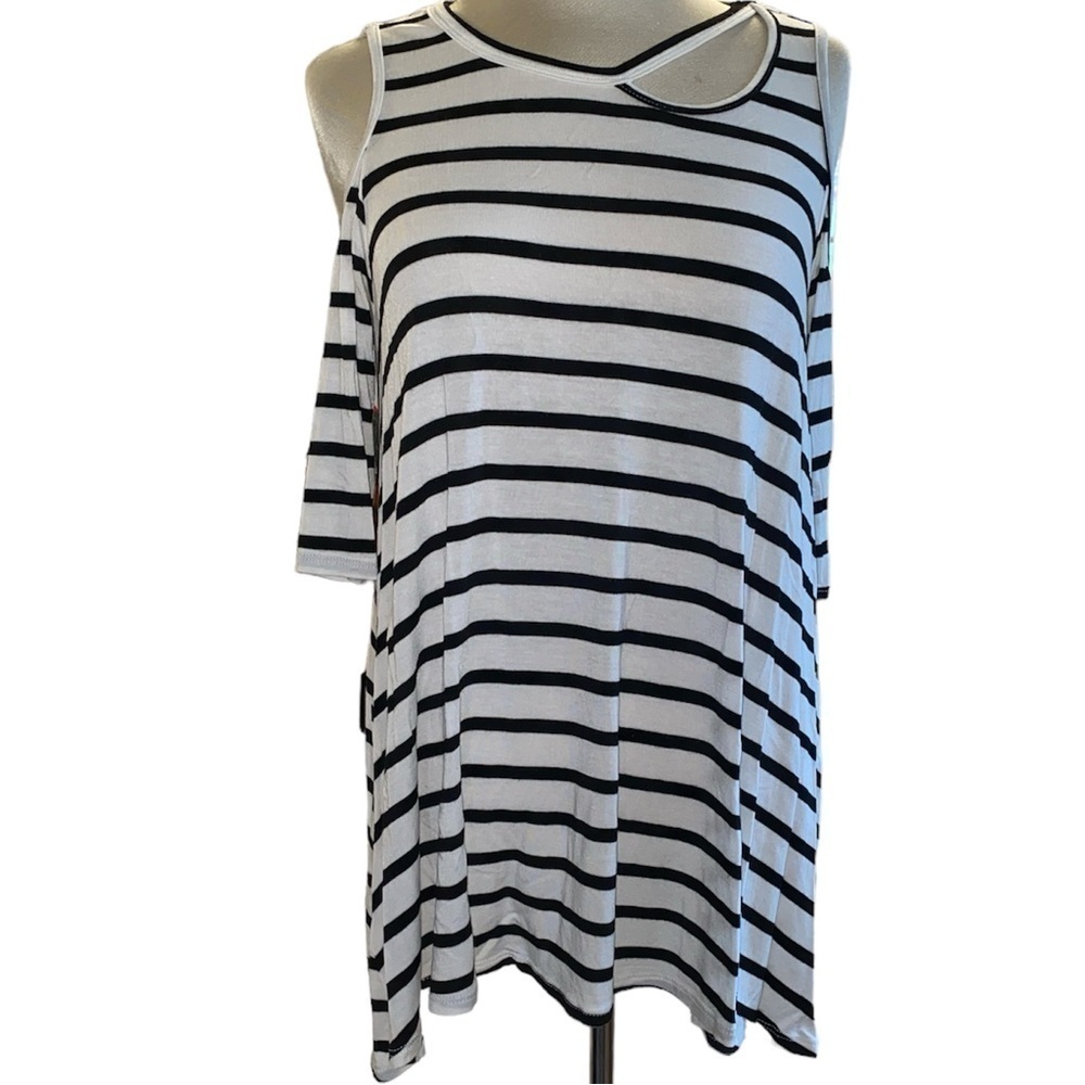 Bellamie blouse loose fit stripes cold shoulder short sleeve cut out Sz large